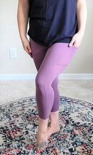 Load image into Gallery viewer, Luxuriously Soft Capri Leggings
